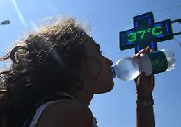 Apice del caldo in Sicilia: nel weekend l'anticiclone africano infiamma l'isola, ma da marted&igrave; occhio ai temporali. La Regione mobilita le Asp