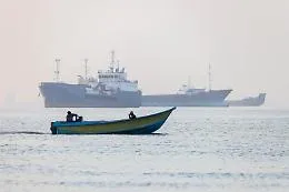  Pioggia di fuoco sul Golfo Persico: la diplomazia cede di nuovo il passo alle armi 
