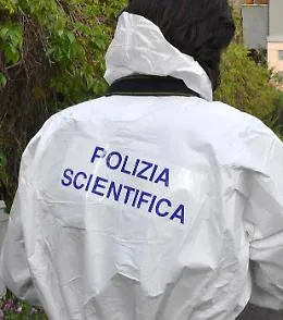 Orrore a Roma: padre, madre e la figlia di 5 anni uccisi a coltellate. Killer in fuga