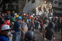 Terremoto Venezuela, ragazzino trovato vivo dopo tre giorni 