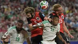 Austria e Algeria: pari dal sapore di biscotto, melina, fischi e un finale pazzesco. Iran beffato
