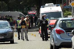 La custodia di una bimba di 3 mesi dietro la strage a Stade: padre armato uccide sei persone