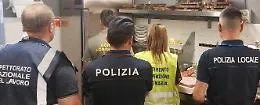 Sporco pregresso e pesce distrutto: maxi multa da 15mila euro a un ristorante in piazza Universit&agrave;