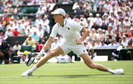 A Wimbledon la sfida Sinner-Kecmanovic, Jannik &egrave;  avanti
