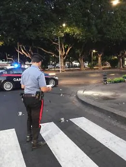L&rsquo;appuntamento in piazza Risorgimento, le pistolettate e la fuga a piedi per evitare le pallottole 