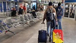 Sicilia, in sette anni se ne sono andati 96mila giovani: i  dati provincia per provincia