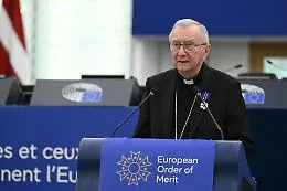 Parolin: &laquo;Grande dolore, ma serve riprendere il dialogo con i tradizionalisti&raquo;