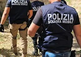 Rapina ai danni di un invalido: arrestata donna dopo un mese di fuga all'estero