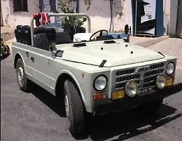 Papa Leone in visita a Lampedusa, la "Papamobile" &egrave; gi&agrave; pronta. Il proprietario: &laquo;Emozionato 13 anni fa, ora &egrave; routine&raquo;
