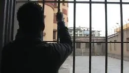 Rivolta nel carcere di Enna sedata dalla penitenziaria: allarme sovraffollamento e nuovi tumulti in Sicilia

