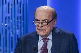 Bersani: &laquo;Per il Quirinale servono i valori della Costituzione, non forzature elettorali&raquo;