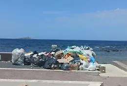 Rifiuti, piano straordinario per le borgate marinare da Sferracavallo alla costa Sud