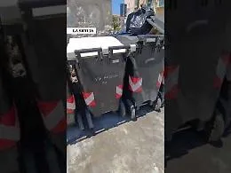 Carrellati "rubati" e usati come cassonetti, le proteste e un'interrogazione consiliare a Palermo 