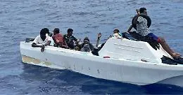 Peschereccio di Santa Maria la Scala salva 16 migranti minorenni al largo di Malta