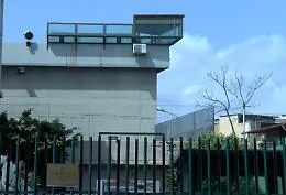 Alta tensione nelle carceri siciliane: sedata con gli estintori una rivolta a Messina, sei poliziotti rimasti feriti