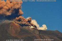 Eruzione del 7 luglio, il pennacchio di  SO2  dell'Etna arrivato fino al Nord Africa