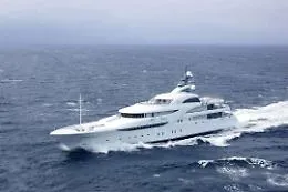Fuga nell'Artico: lo yacht di Putin si nasconde a Severomorsk