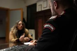 Violenza domestica : violano il divieto di avvicinamento a mogli e genitori, due arresti dei carabinieri