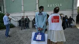  Il caso del padiglione russo costa caro a Venezia: stop ai fondi europei 