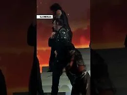 Tiziano Ferro accende Messina nell'ultima tappa di "Stadi26". &laquo;Non c'&egrave; posto migliore della Sicilia per chiudere un tour come questo&raquo;