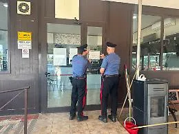 Licenza sospesa per sette giorni all'autolavaggio con bar di Riesi dopo i controlli dei carabinieri di Gela