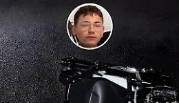 Floridia e Solarino in lutto ed eventi annullati. Chi era Martin Pluchino e quel sorriso per i motori

