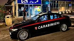 Pedara,  assalto notturno al supermercato: i Carabinieri sventano il colpo