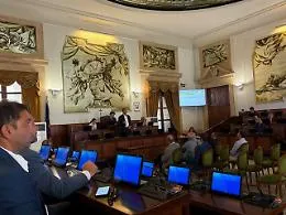 Pfizer, il Consiglio comunale di Catania approva due ordini del giorno