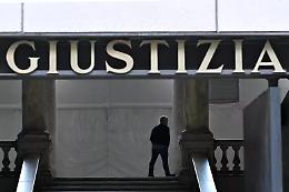 Abusi sulla figlia raccontanti dalla stessa minore: a processo il padre trentenne