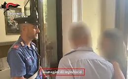 Finto carabiniere ruba 10.000 euro ad coppia di anziani: individuato e denunciato 