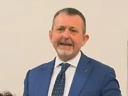 Caso Delmastro- Caroccia, Lo Voi verifica i dispositivi: giunta pronta a votare, difesa deposita nuovi messaggi