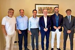 La complicata &laquo;gestione collegiale&raquo; di Forza Italia a Catania, una pace con vista sulle elezioni regionali