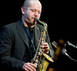 Stefano Di Battista chiude il Castro-reale Jazz Festival con la dolce vita del jazz italiano