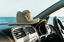 Tornare in Sicilia in auto quest'estate costa fino a 80 euro in pi&ugrave;: andata e ritorno da Torino con 453 euro