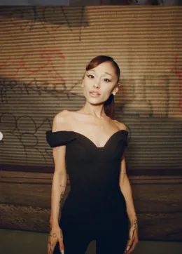 La magrezza di Ariana Grande allarma i fans e lei  si allontana dalle scene per tutelarsi