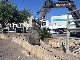 Prima decementificazione pubblica in Sicilia, piantumazioni autoctone e azioni partecipate per restituire il lago alla comunit&agrave;