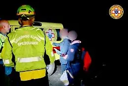 Colpito da un fulmine in zona vietata sull'Etna: morto un turista trentenne 