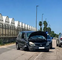Incidente autonomo lungo lo stradale per Scoglitti, ferito il conducente