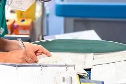 Vaccini in Sicilia, crollo oltre la pandemia: la trappola delle fake news e della sfiducia