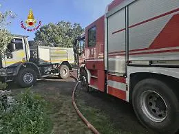 Sciacca nella morsa delle fiamme: fumo tossico a Makauda, sei in ospedale (pure un neonato)