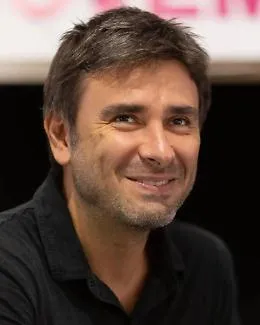 Per Alessandro Di Battista diagnosi ancora "misteriosa", "Schierarsi": &laquo;Solo la famiglia pu&ograve; confermare notizie&raquo;