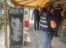 Catania, blitz a Librino e San Giorgio: sanzioni a paninerie e chioschi, 122 persone identificate