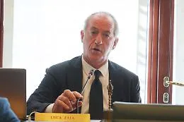 Il Veneto approva la legge sul fine vita: esplode la polemica nel centrodestra