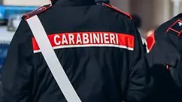 Molestava gli automobilisti nel parcheggio a pagamento: fermato e sanzionato abusivo
