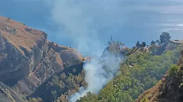 Taormina senza pace, nuovo principio d'incendio nel boschetto di contrada Ziretto