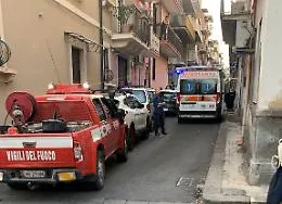 Anziana cade in casa e resta a terra per giorni: salvata dai soccorritori a Scordia