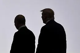 "Conosco Putin, non colpir&agrave; la Nato": la linea di Trump che spiazza l'Europa