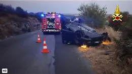 Marina di Ragusa, incidente autonomo: auto si ribalta e il conducente resta ferito