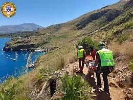 Tragedia allo Zingaro: escursionista inglese muore lungo i sentieri della riserva
