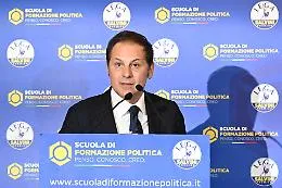 Siri avverte: l'IA rischia di cancellare milioni di posti, la politica governi la trasformazione